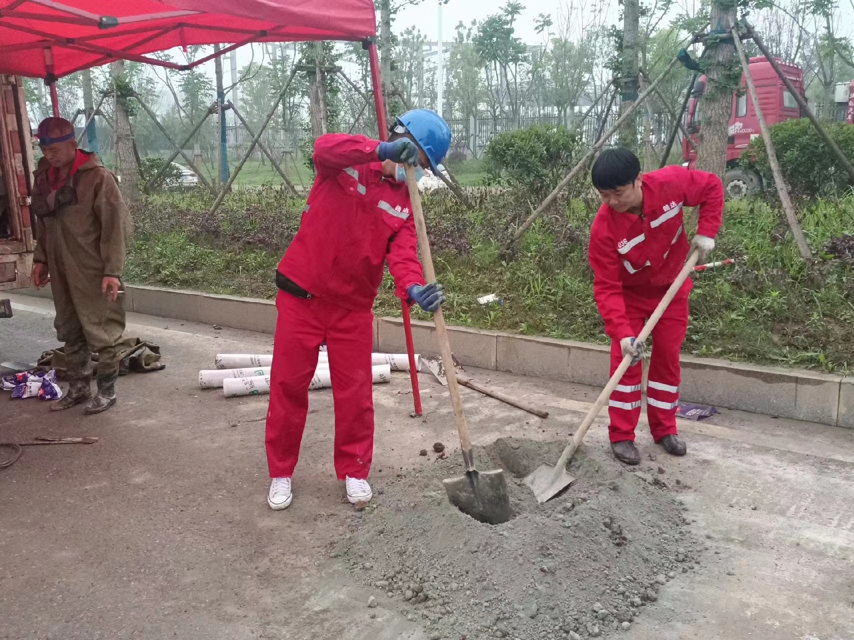 洋县管道疏通哪家好】及时进行市政管道清淤